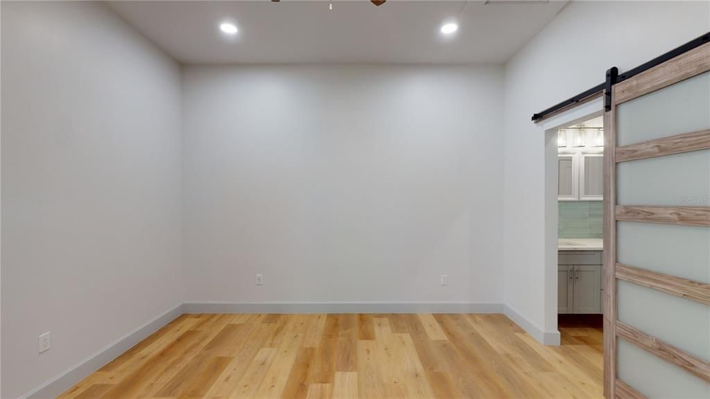 Empty room, Interior, Recessed Lighting, Wood Texture Flooring