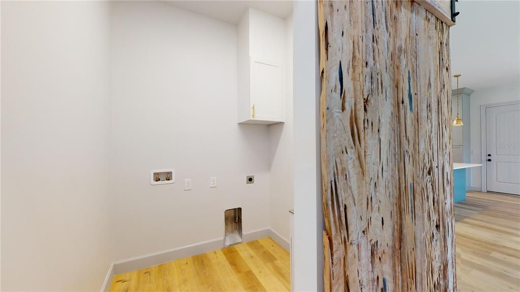 Interior, Pendant Lights, Wood Texture Flooring