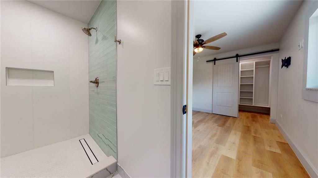 Interior, Walk-in Closets, Wood Texture Flooring