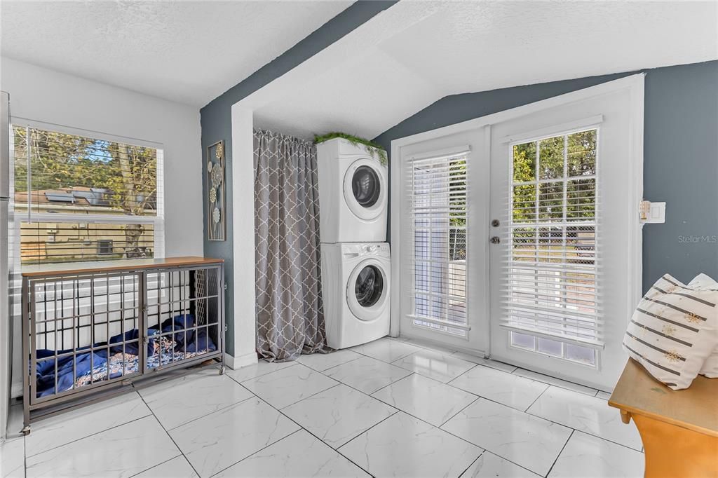 Interior, Marble, Utility Closets, Washer