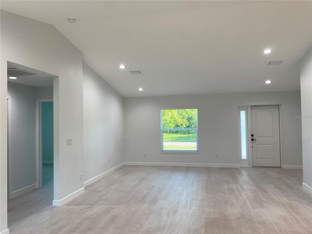 Empty room, Interior, Recessed Lighting, Wood Texture Flooring