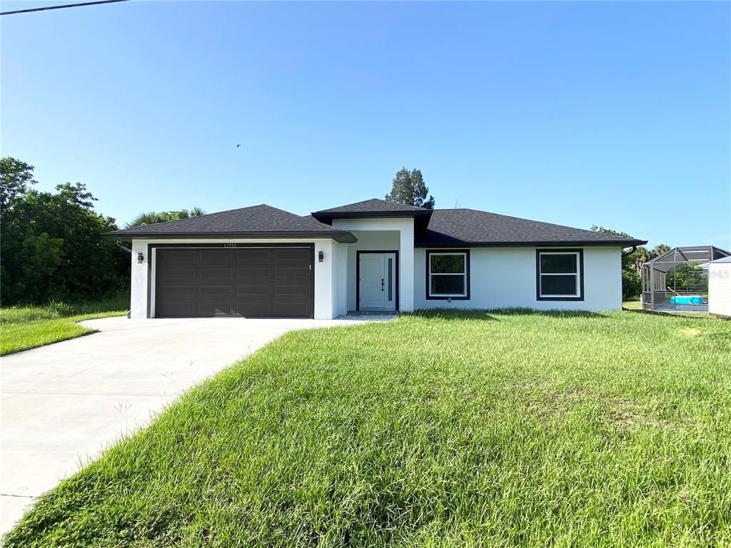 Attached, Backyard, Exterior, Facade, Ranch