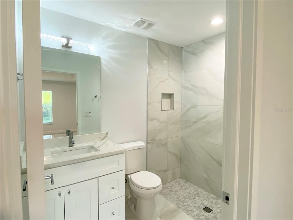 Bathroom, Interior, Marble Walls, Recessed Lighting