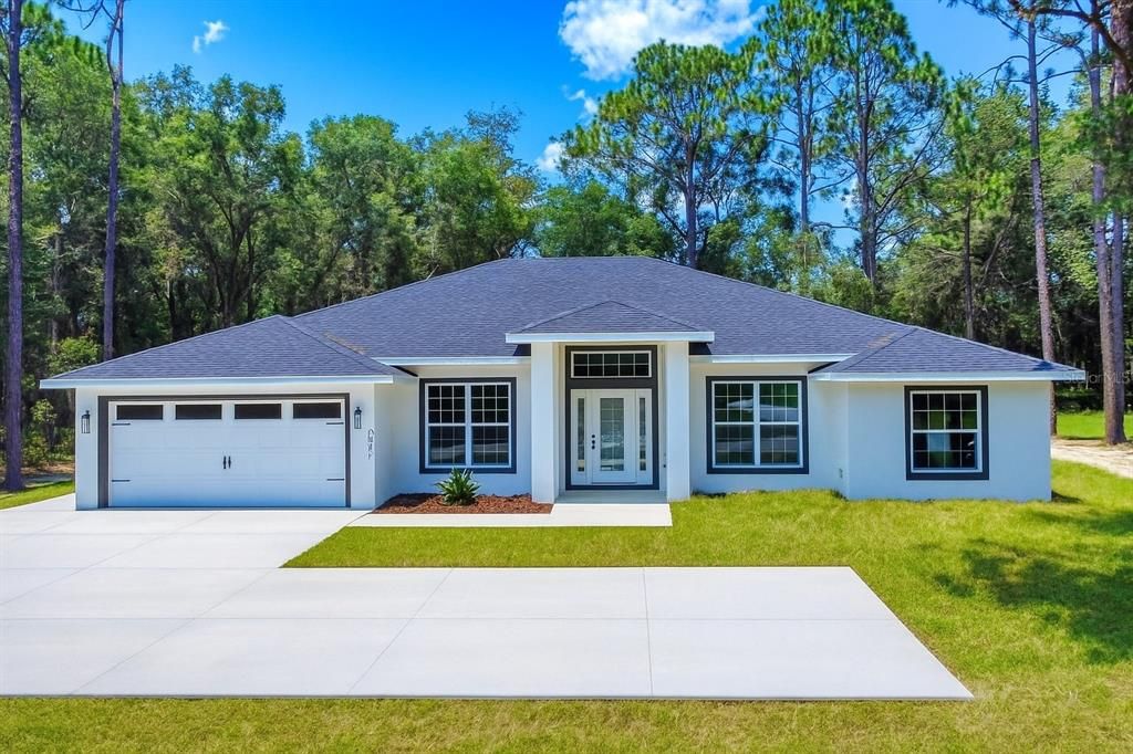 Attached, Exterior, Facade, Ranch