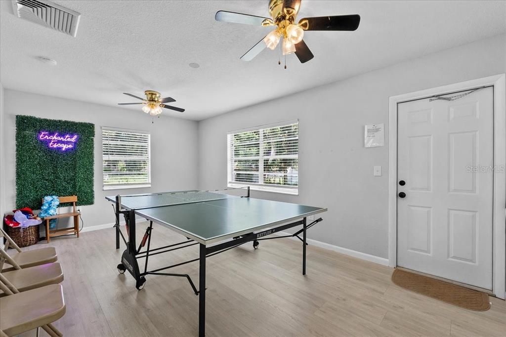 Game Room, Interior, Wood Texture Flooring