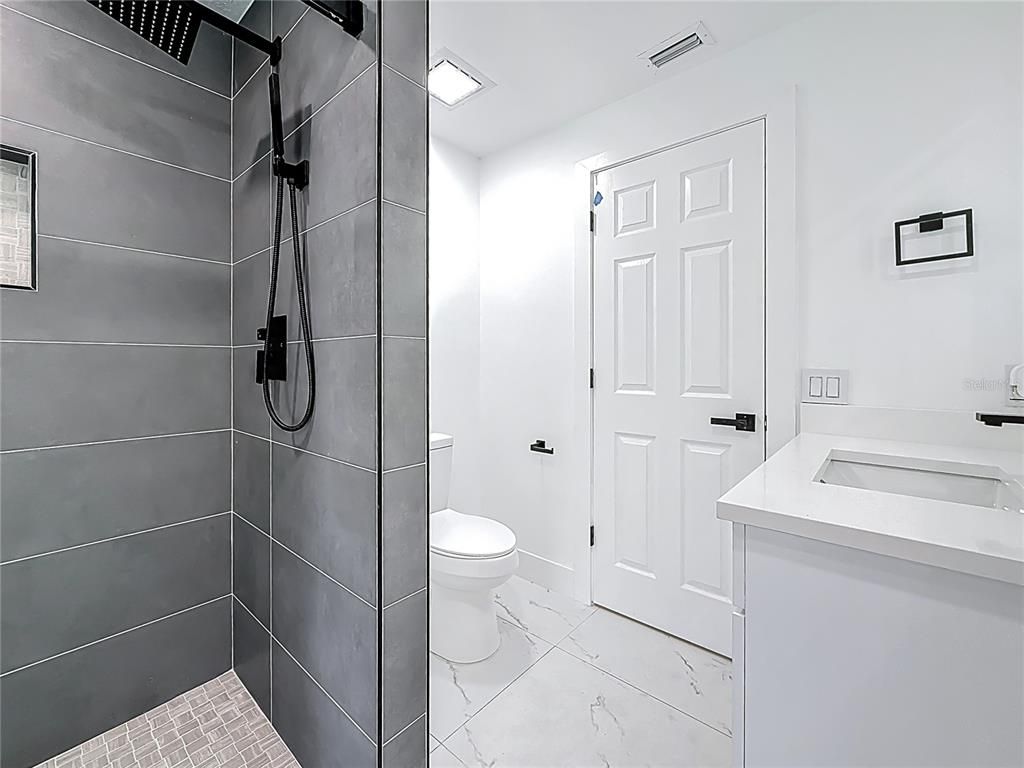 Bathroom, Interior, Marble, Recessed Lighting