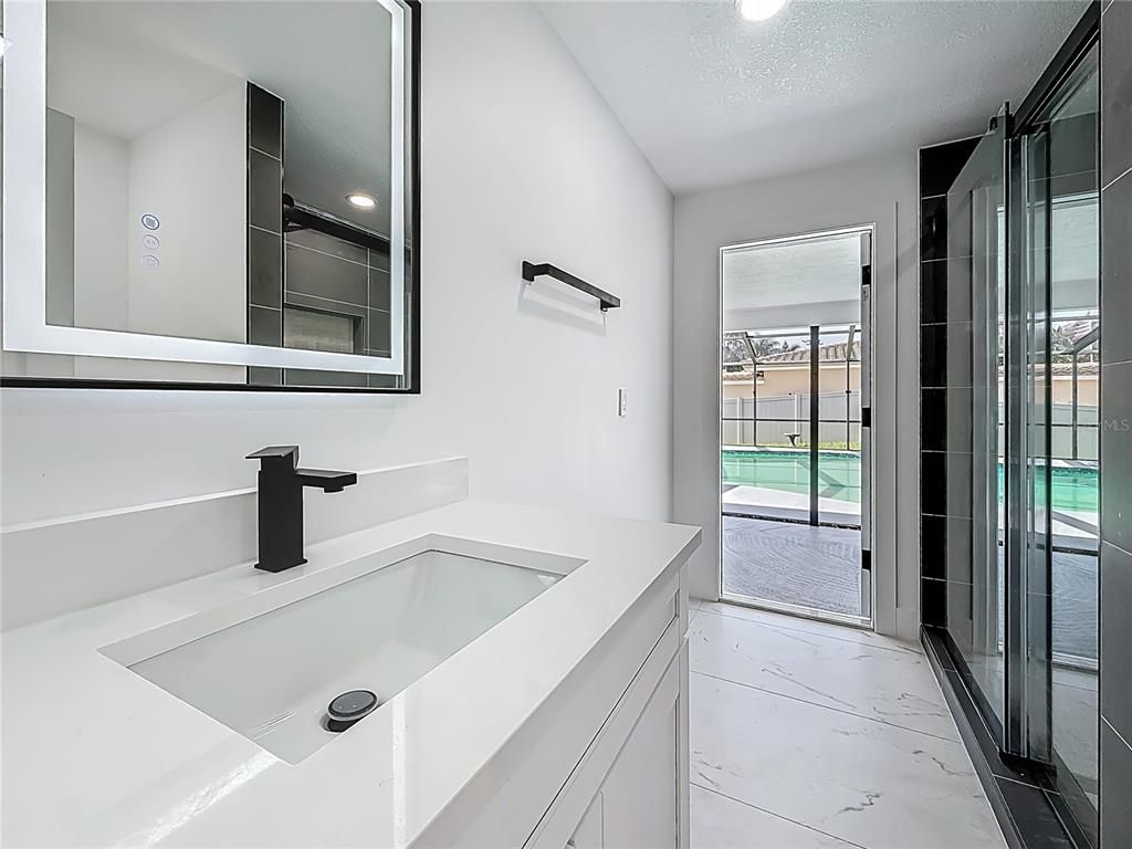 Bathroom, Interior, Marble, Recessed Lighting