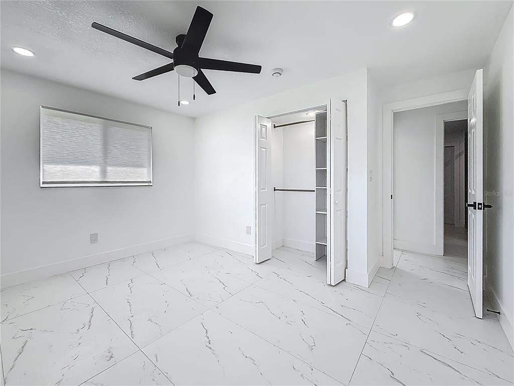 Empty room, Interior, Marble, Recessed Lighting