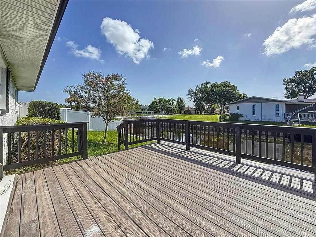 Exterior, Wood Texture Flooring