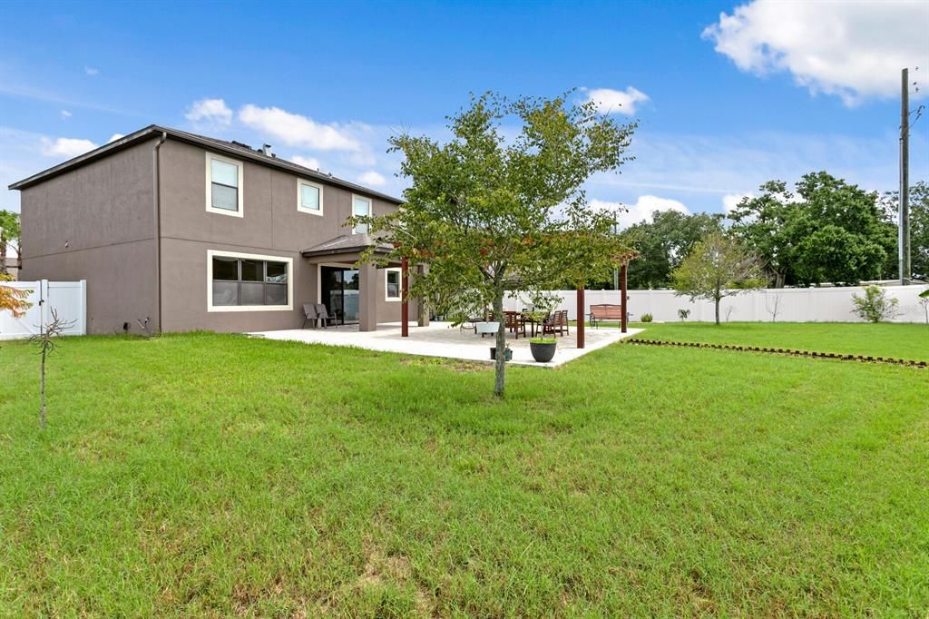 Backyard, Exterior
