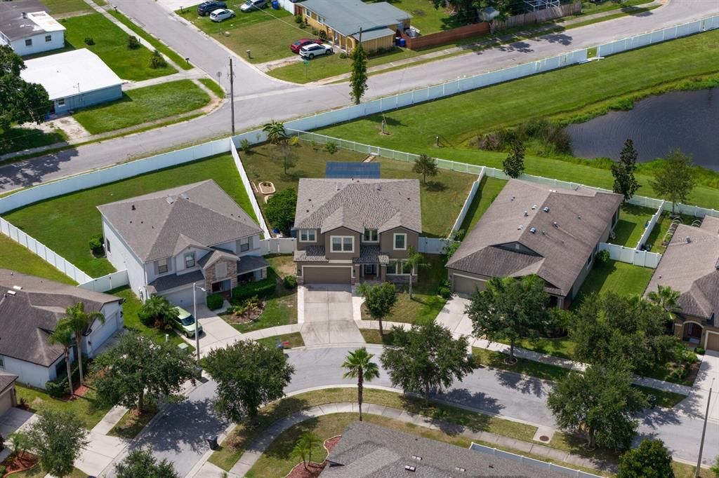 Exterior, Drone