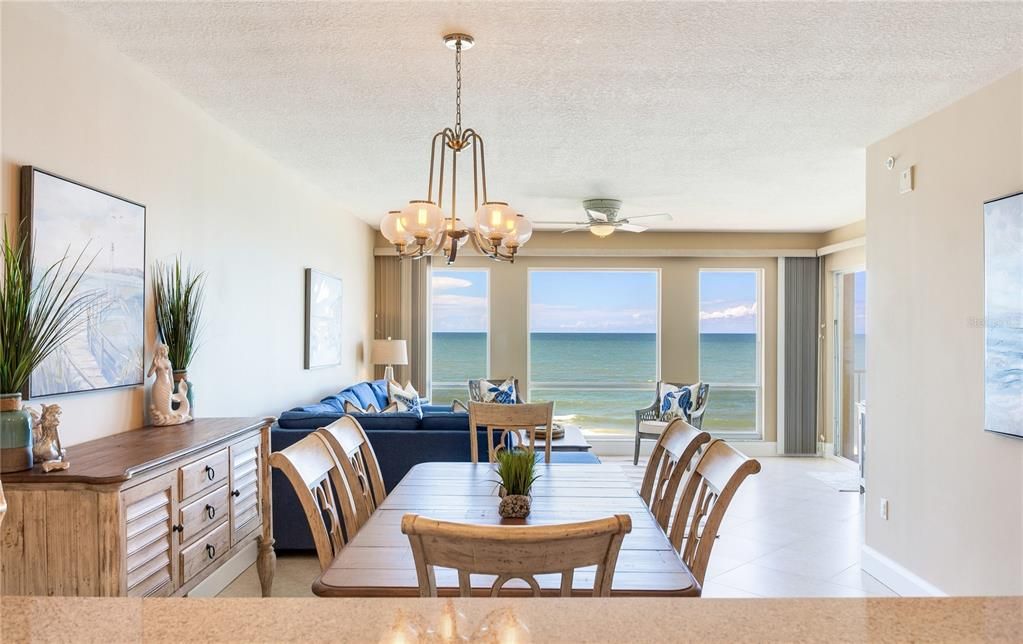 Chandelier, Dining room, Interior, Living room, Water