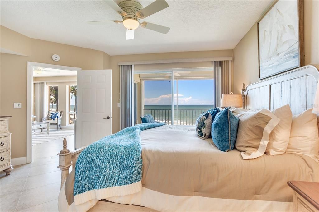 Bedroom, Interior, Water