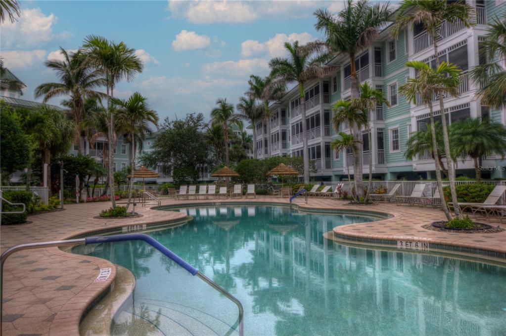 Exterior, Pool