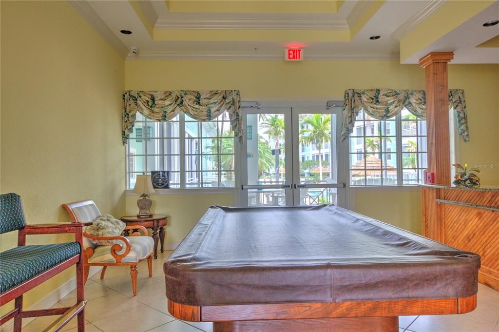 Billiard Table, Game Room, Interior