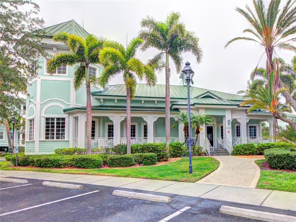 Exterior, Facade, Mediterranean
