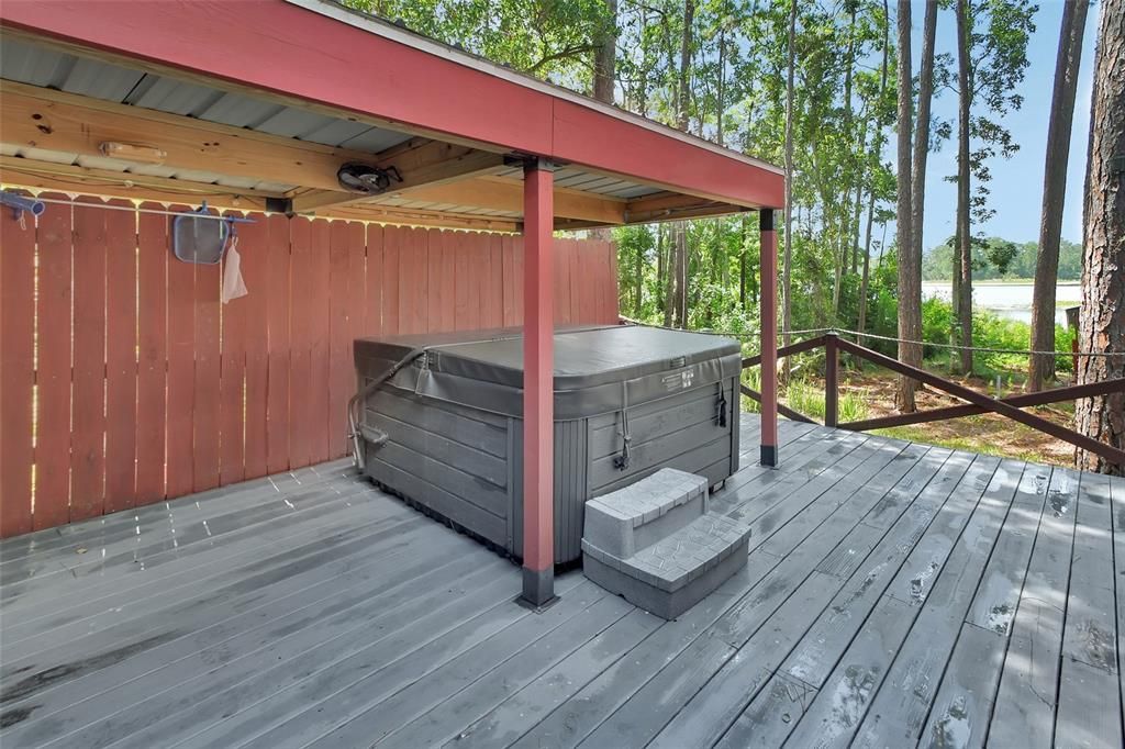 Exterior, Hot Tub