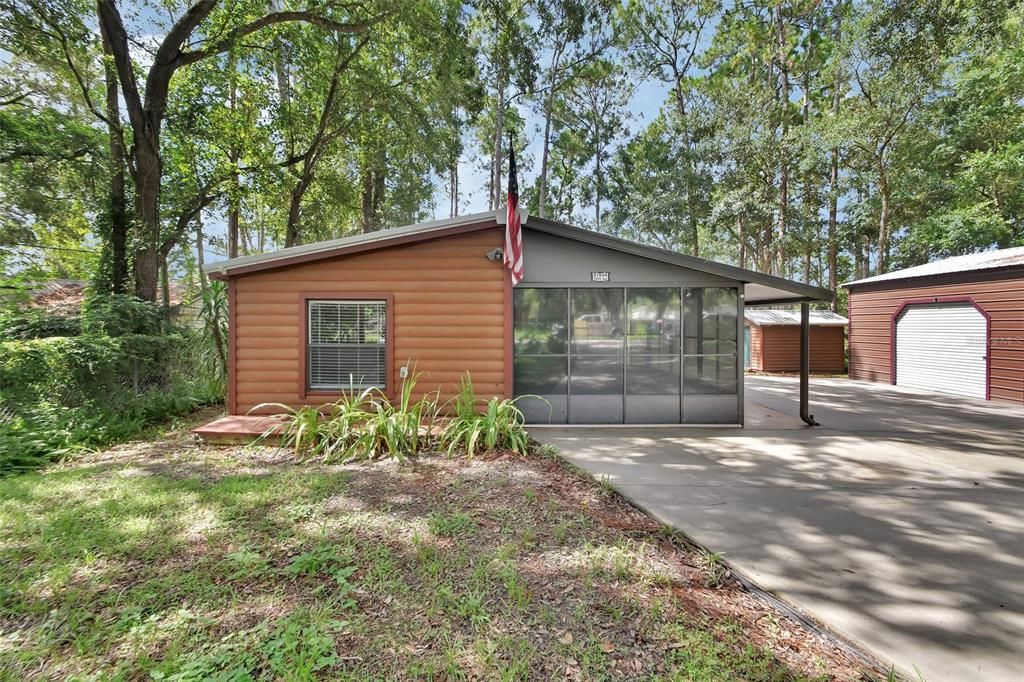 Backyard, Exterior