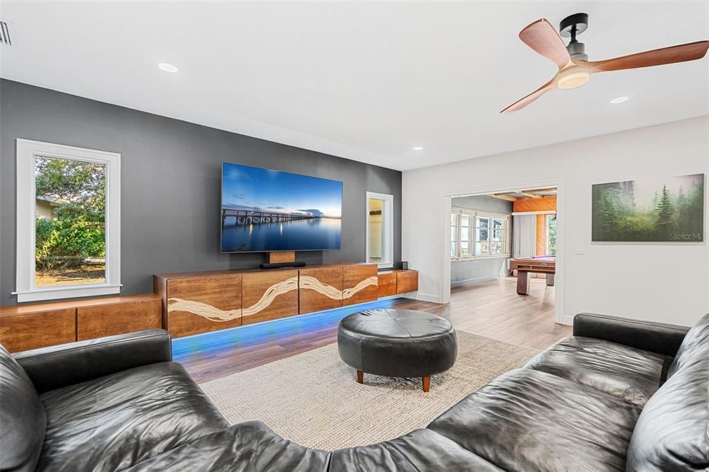 Interior, Living room, Recessed Lighting, Wood Texture Flooring