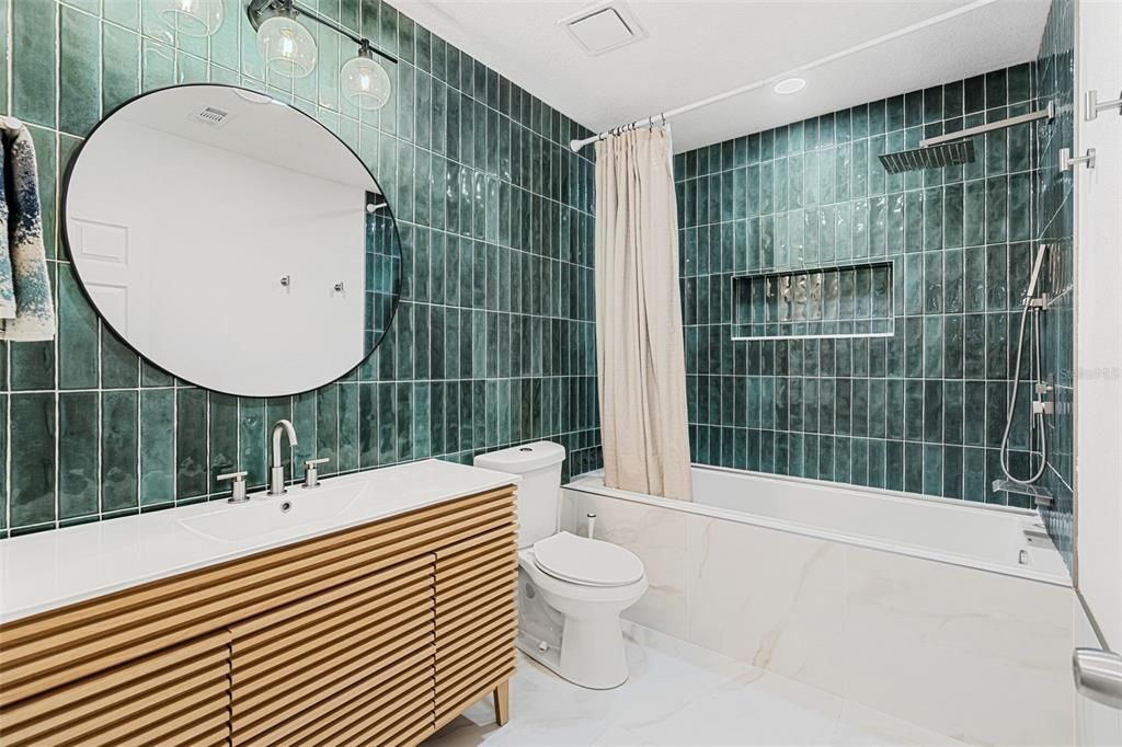 Bathroom, Interior, Recessed Lighting