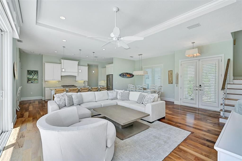 Dining room, Interior, Kitchen, Living room, Pendant Lights, Recessed Lighting, Wood Texture Flooring