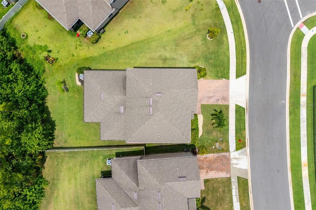 Exterior, Drone