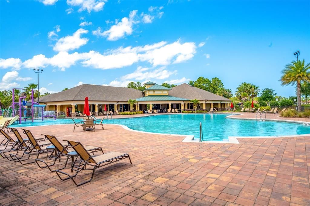 Exterior, Pool