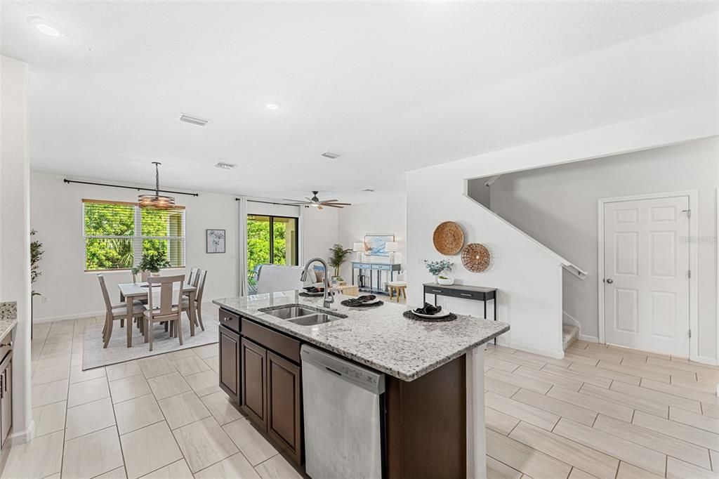 Dining room, Interior, Kitchen, Pendant Lights, Recessed Lighting