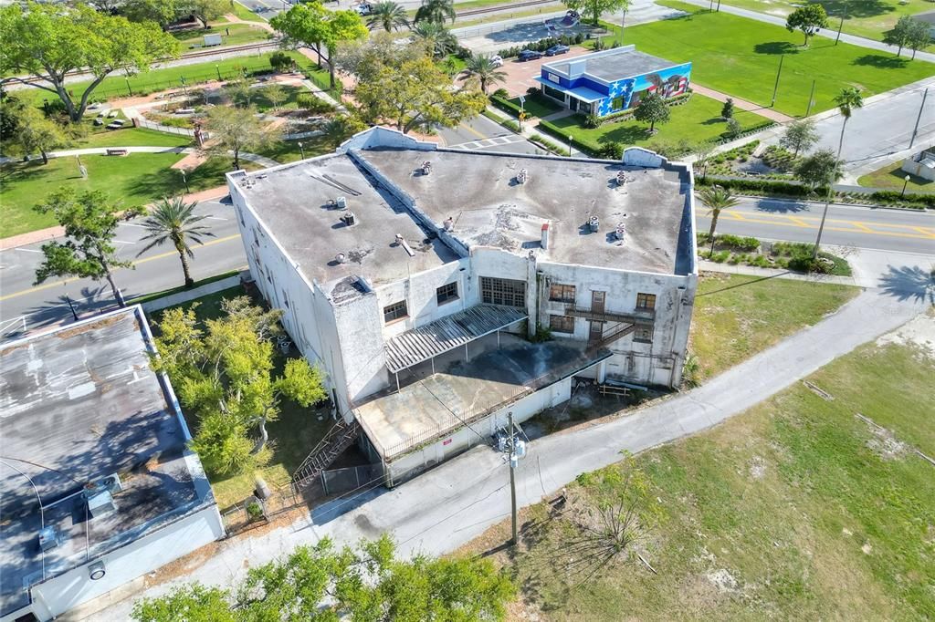 Exterior, Drone