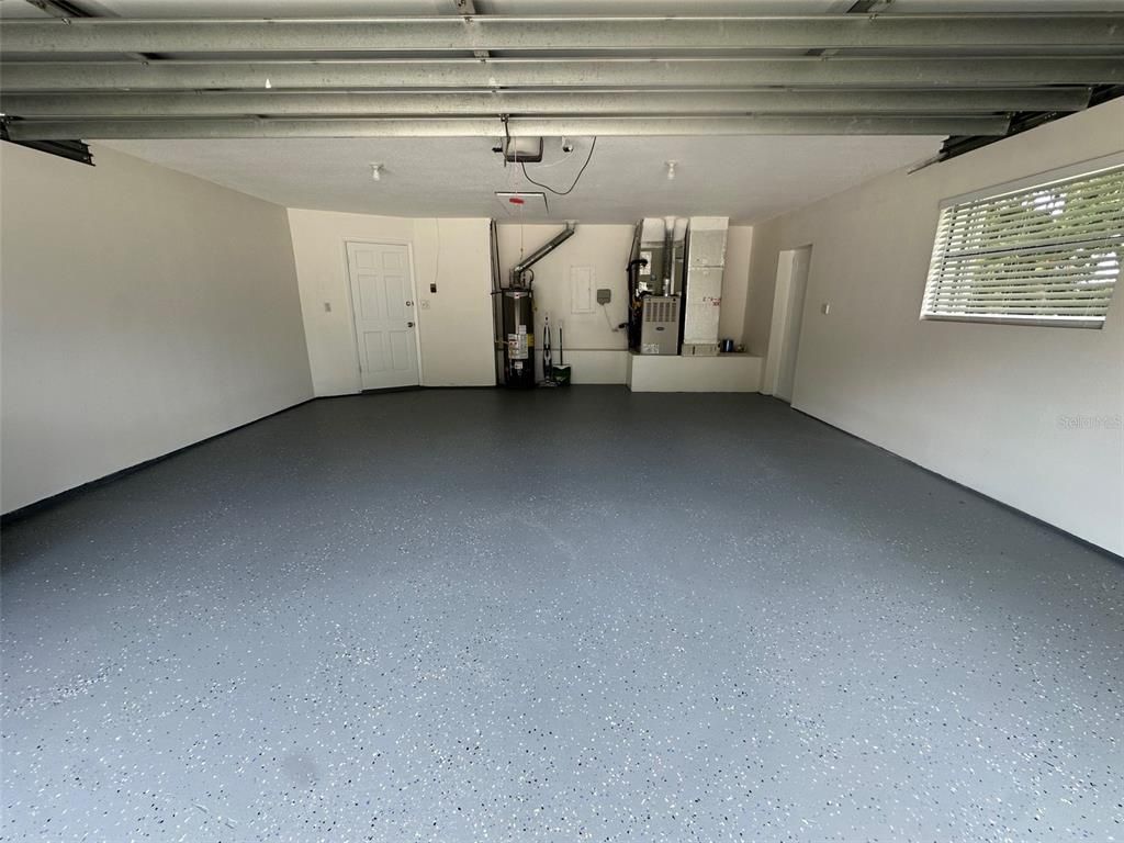 Garage, Interior