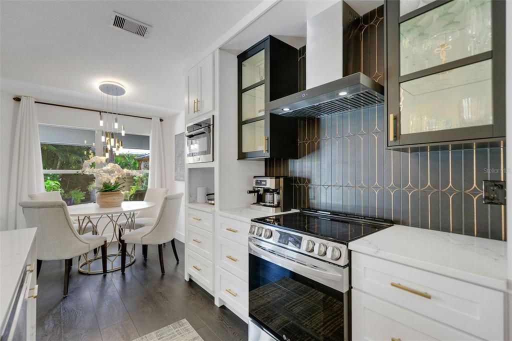 Dining room, Interior, Kitchen, Pendant Lights, Stainless Steel Appliances, Wood Texture Flooring