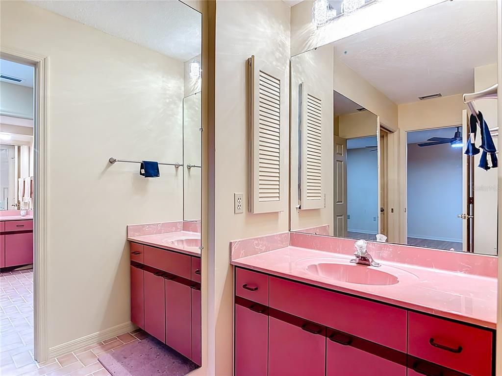 Bathroom, Dual Sink Vanities, Interior