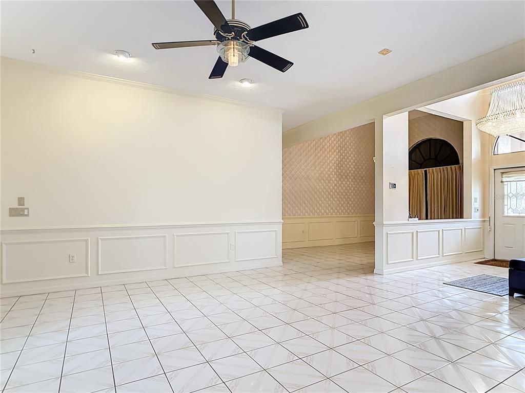 Chandelier, Empty room, Interior, Marble, Recessed Lighting