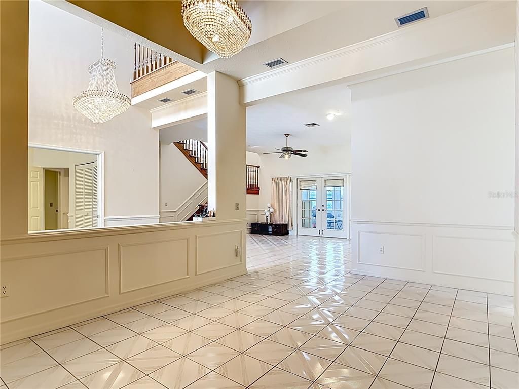 Chandelier, Empty room, Interior