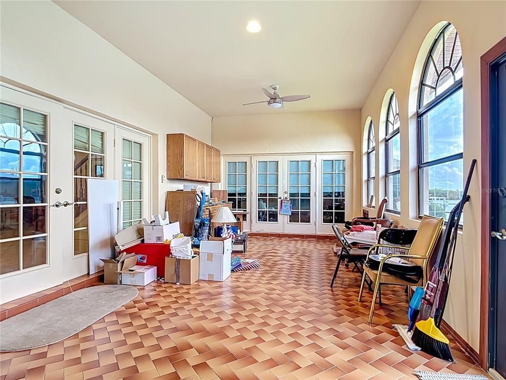Dining room, Interior, Recessed Lighting