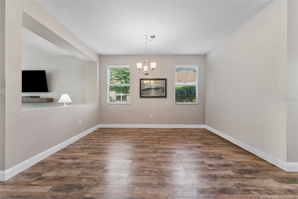 Chandelier, Empty room, Interior, Wood Texture Flooring