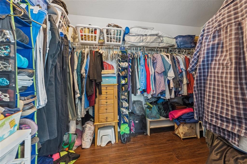 Interior, Walk-in Closets, Wood Texture Flooring