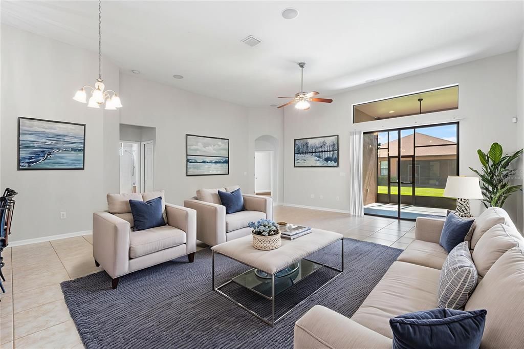 Interior, Living room, Pendant Lights, Recessed Lighting