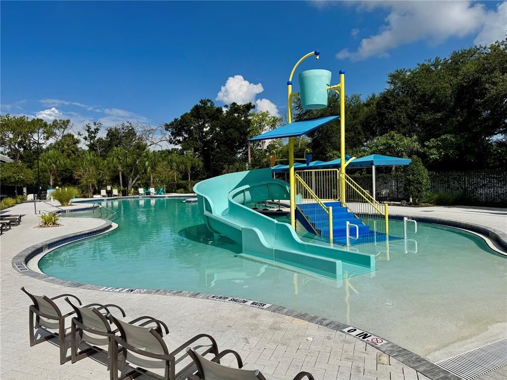 Exterior, Playground, Pool