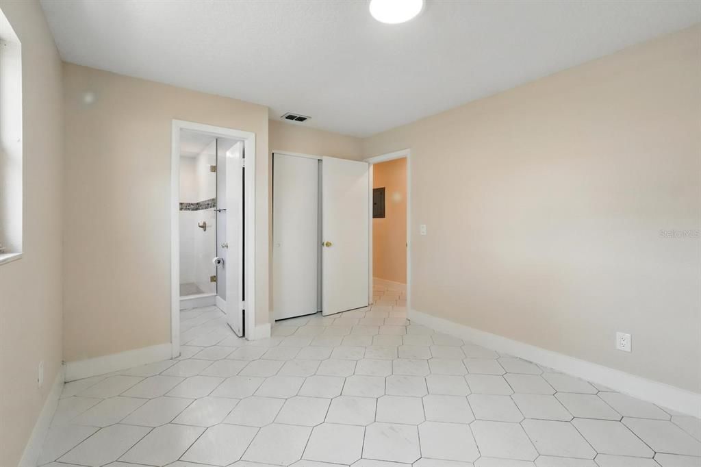 Bathroom, Empty room, Interior