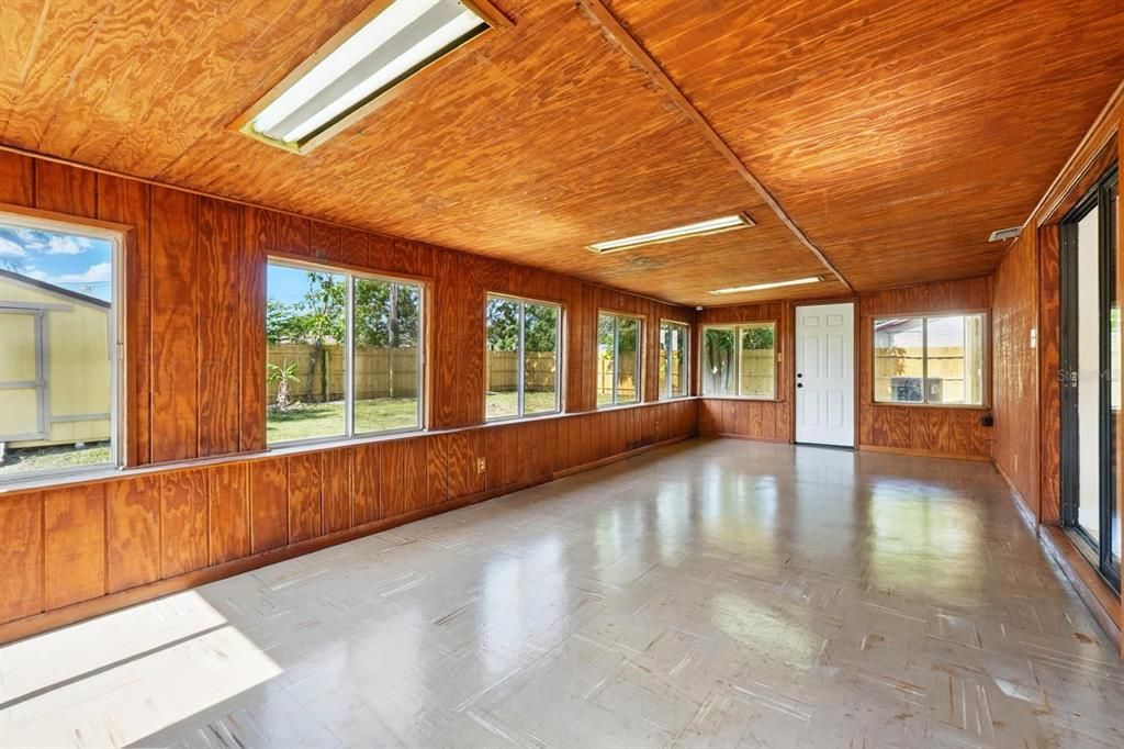 Empty room, Interior, Recessed Lighting, Wooden Ceilings, Wooden Walls