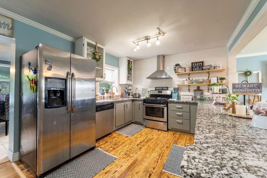 Interior, Kitchen, Stainless Steel Appliances, Wood Texture Flooring
