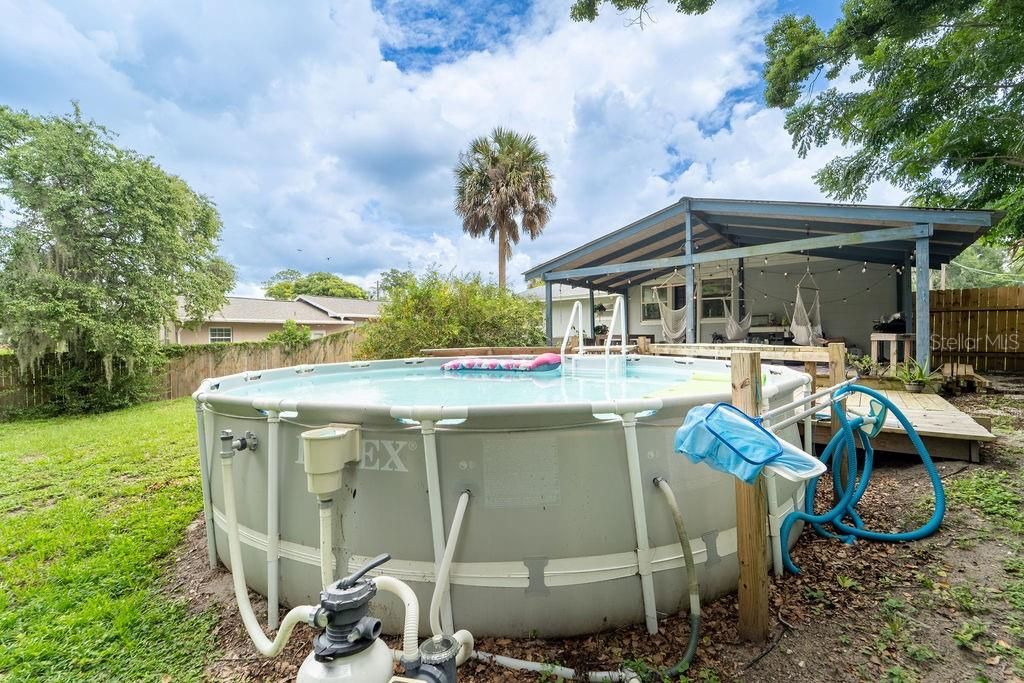 Exterior, Pool