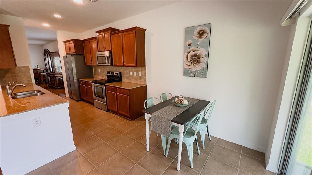 Dining room, Interior, Kitchen, Recessed Lighting