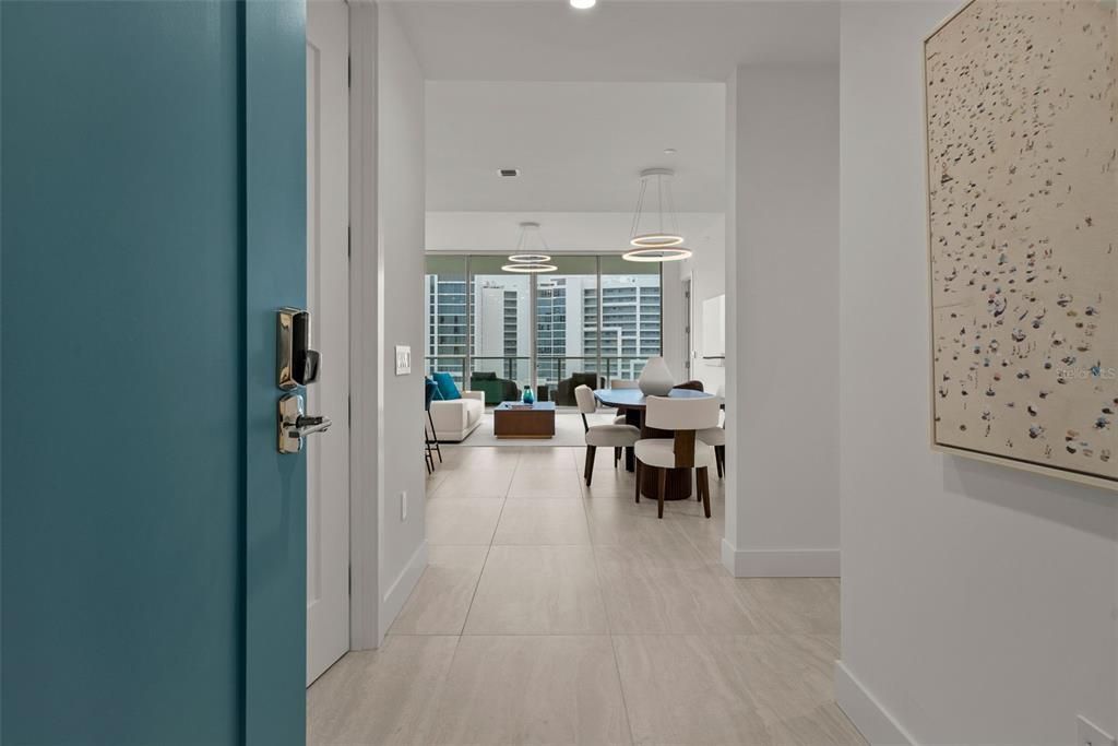 Dining room, Interior, Pendant Lights, Recessed Lighting