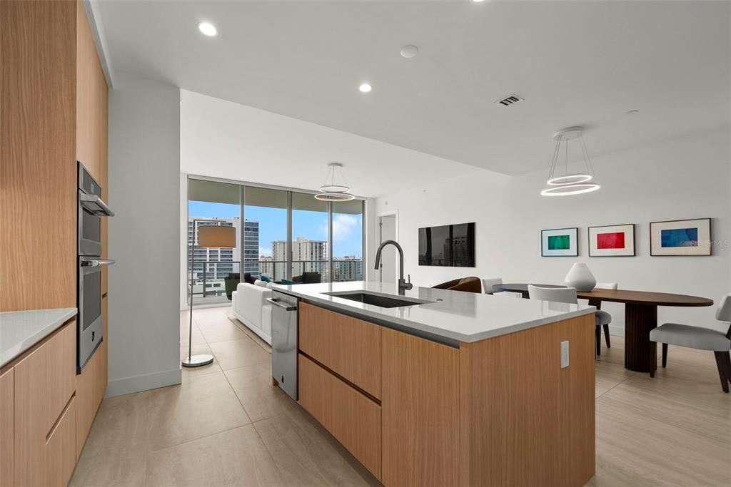 Dining room, Interior, Kitchen, Pendant Lights, Recessed Lighting