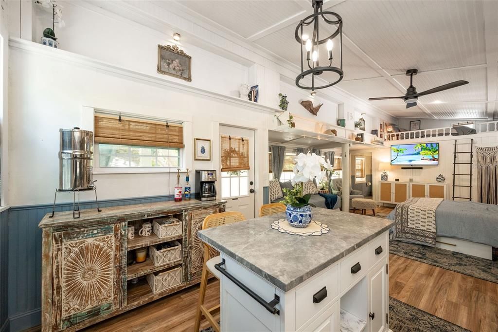 Interior, Kitchen, Pendant Lights, Wood Texture Flooring
