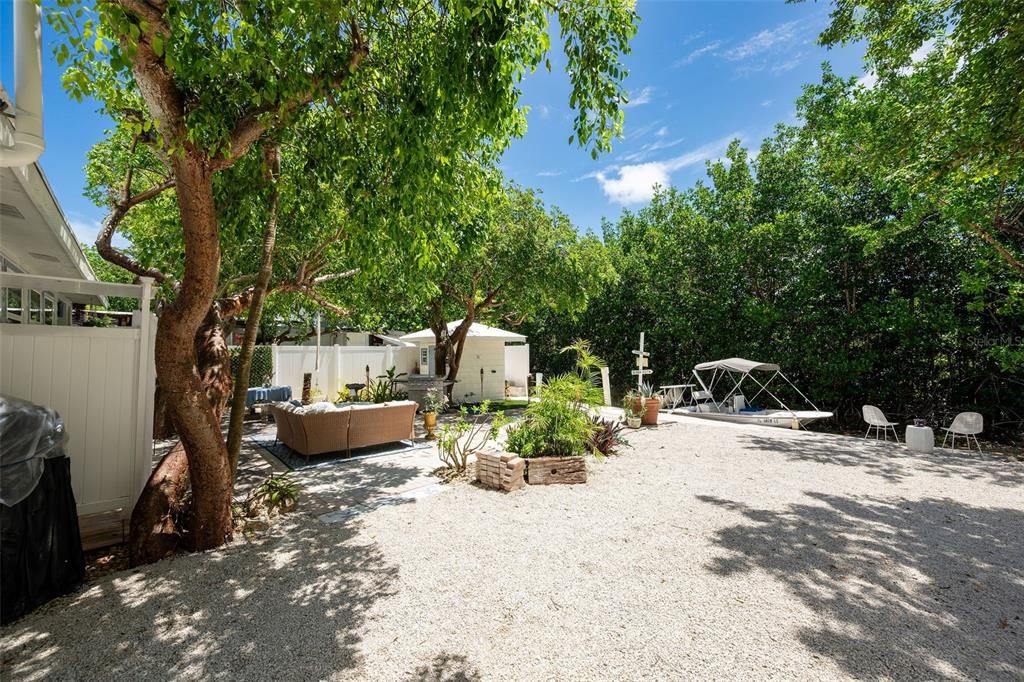 Backyard, Exterior