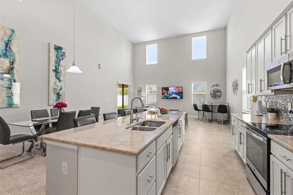 Dining room, Interior, Kitchen, Pendant Lights
