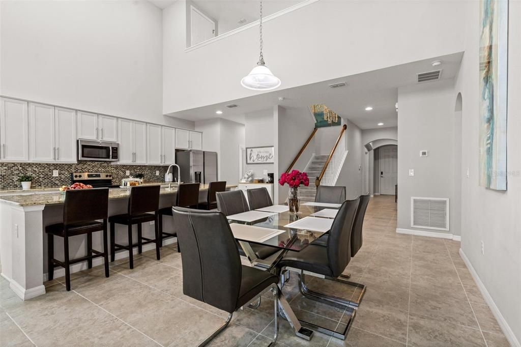 Dining room, Interior, Kitchen, Pendant Lights, Recessed Lighting, Stainless Steel Appliances